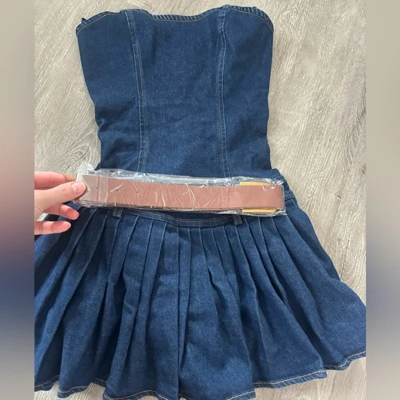 NWT Windsor Flirt Factor Belted Denim Dress - Picture 4 of 8